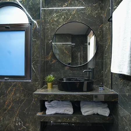 Cityluxe Suites & Rooms Athens Room photo