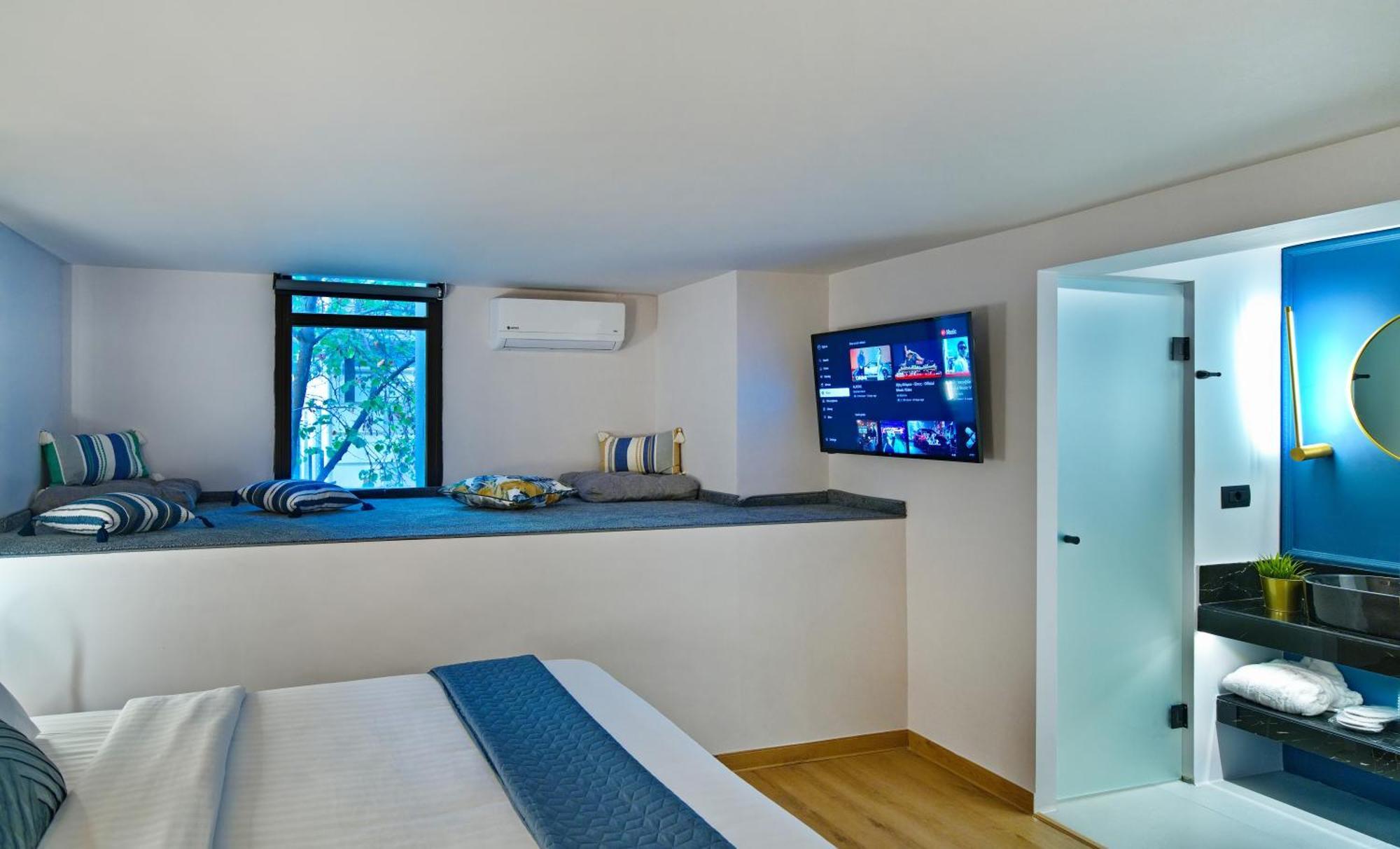 Cityluxe & Athens
