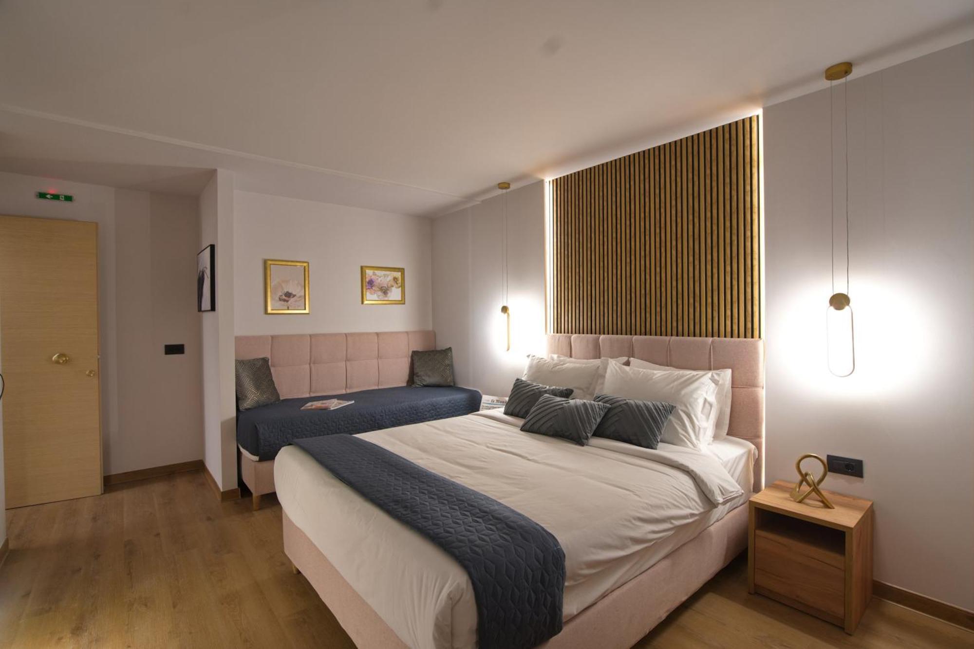 Aparthotel Cityluxe & *